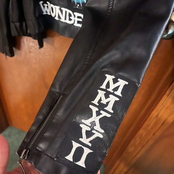 Hand-painted pleather jacket - Picture 4 of 6